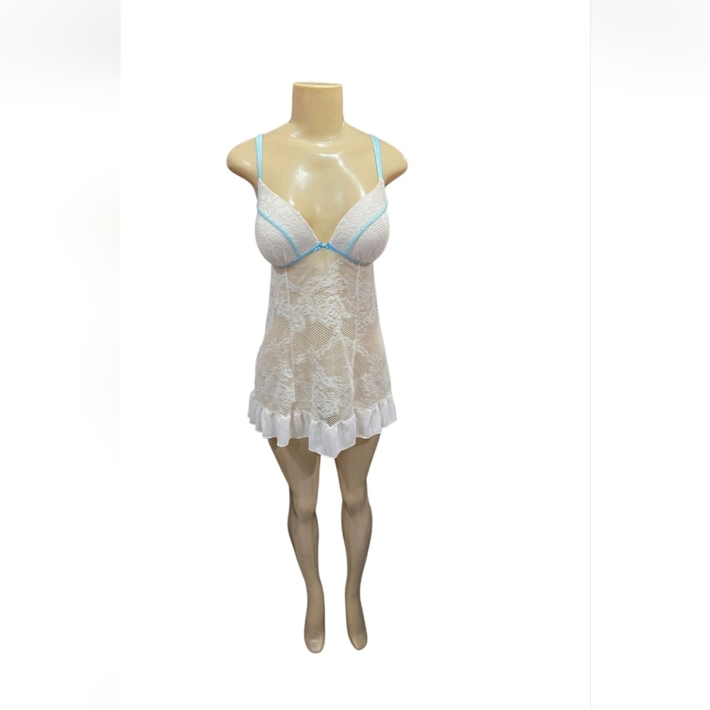 Secret Treasures Women's White Lace Floral Lingerie Top Sz‎ M